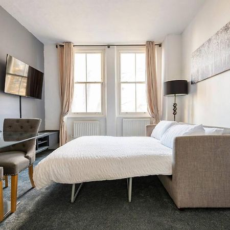 Modern Luxury Apartment By Holborn, Chancery Lane ลอนดอน ภายนอก รูปภาพ